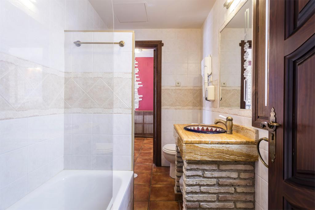 Arte Vida Suites & Spa Granada Buitenkant foto