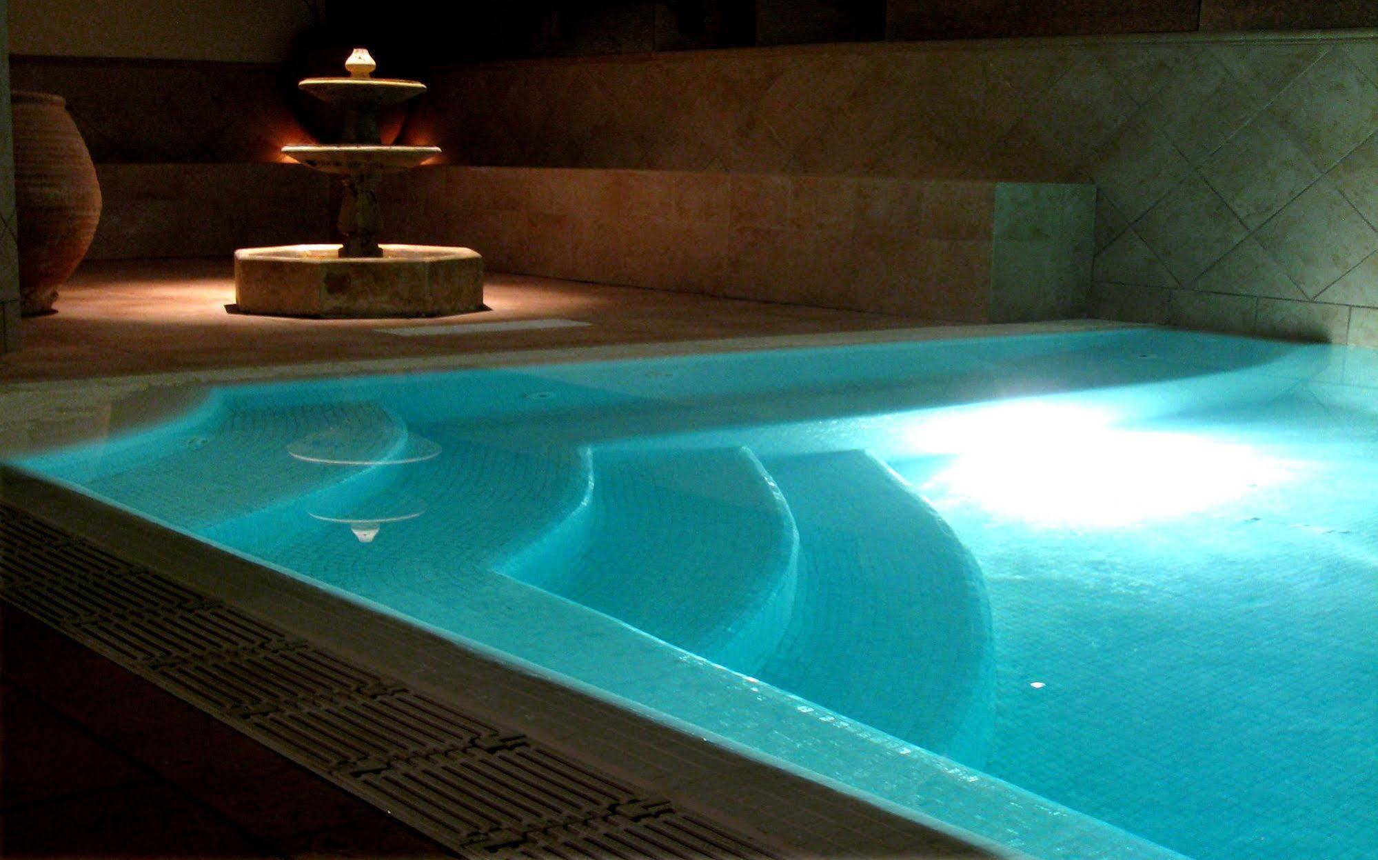 Arte Vida Suites & Spa Granada Buitenkant foto